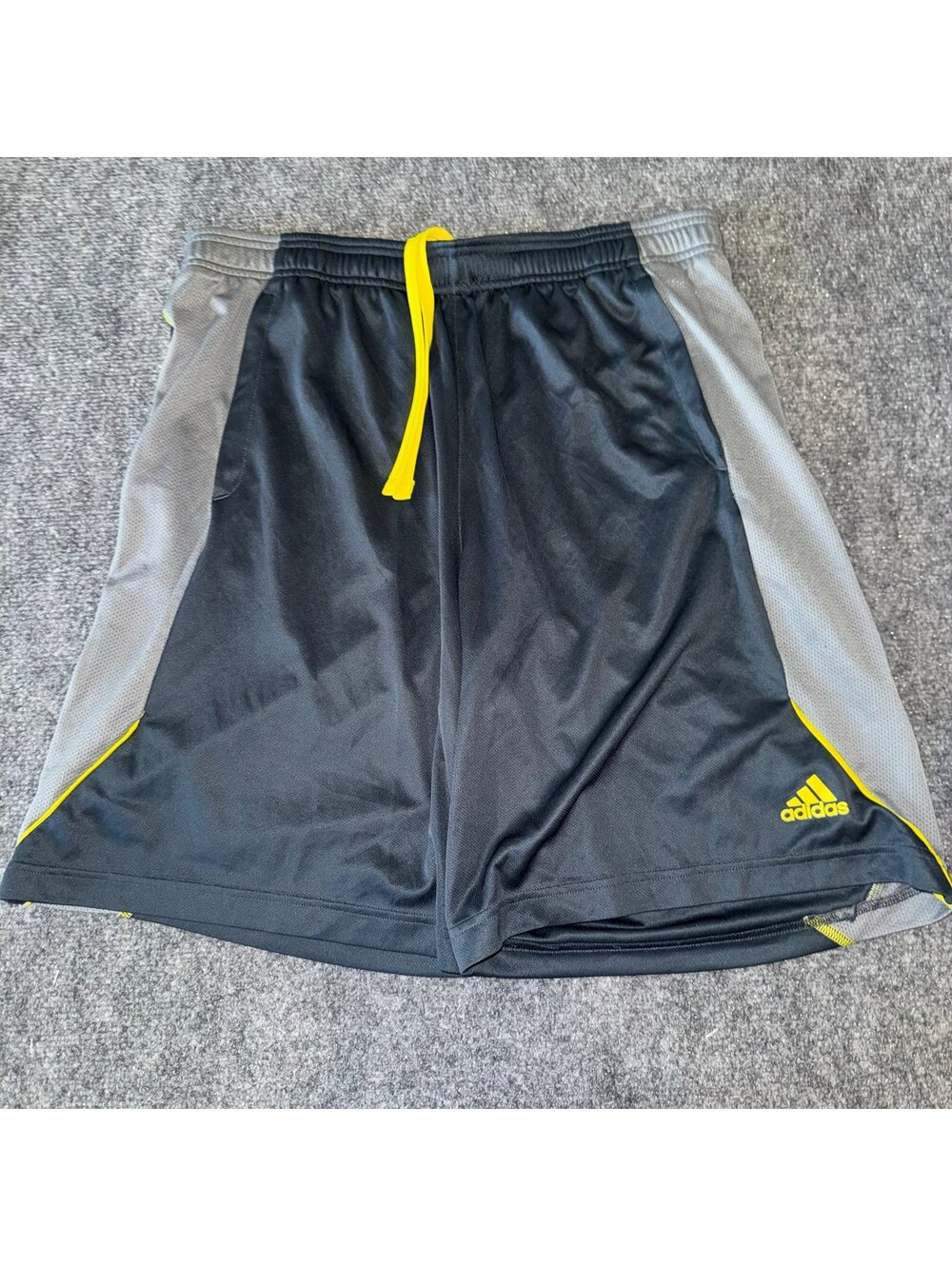 Adidas Gray/Yellow Baggy Hoop Shorts Mens LG Vtg y2k 90s Rare